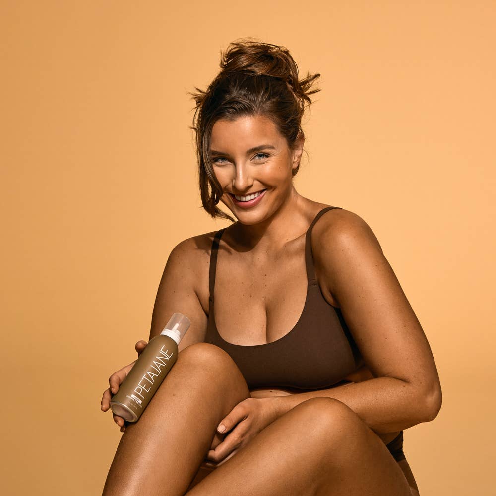 - Dark Self-Tanning Mousse -