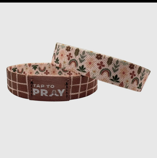 Tap to Pray Prairie & Plaid